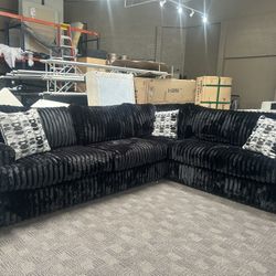 Deep And Rich Black Comfy Sectional Couch 