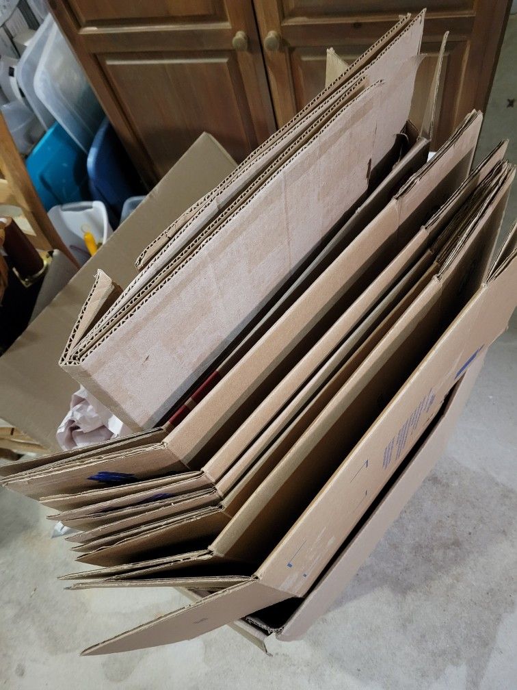 Moving Boxes - Free - Curb Alert