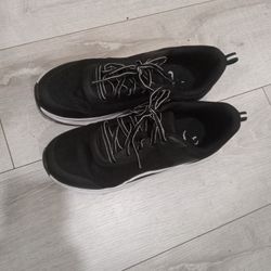 Women Black N White Tennis Shoes