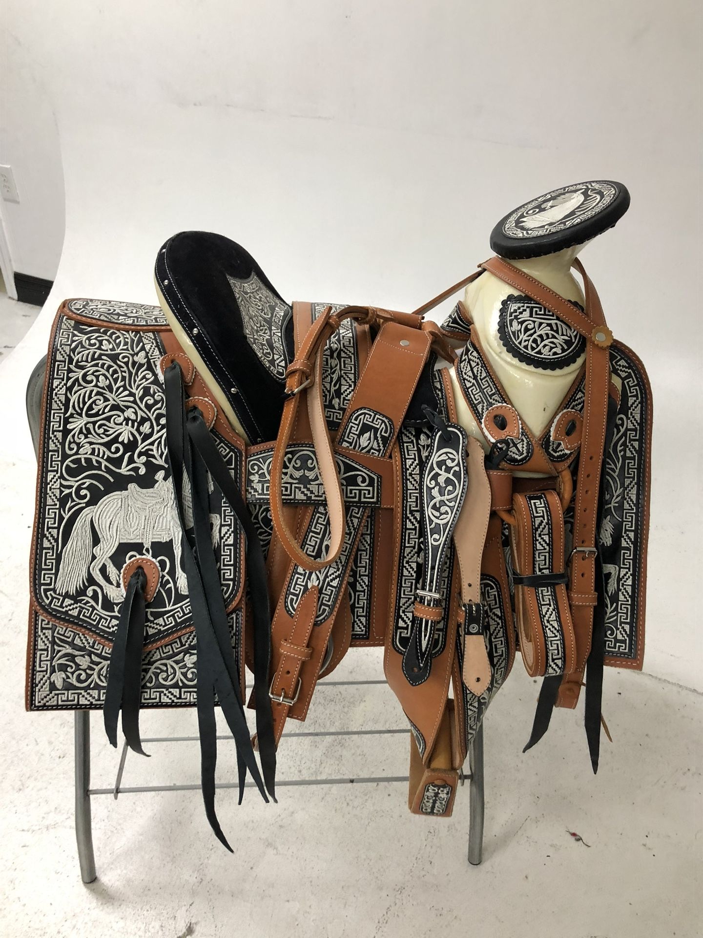 Montura Charra