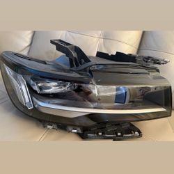 Right Front Headlight Assembly - Cadillac Escalade 2021-2024 (OEM)
