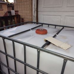 Mobile Water Tank Size (275) 