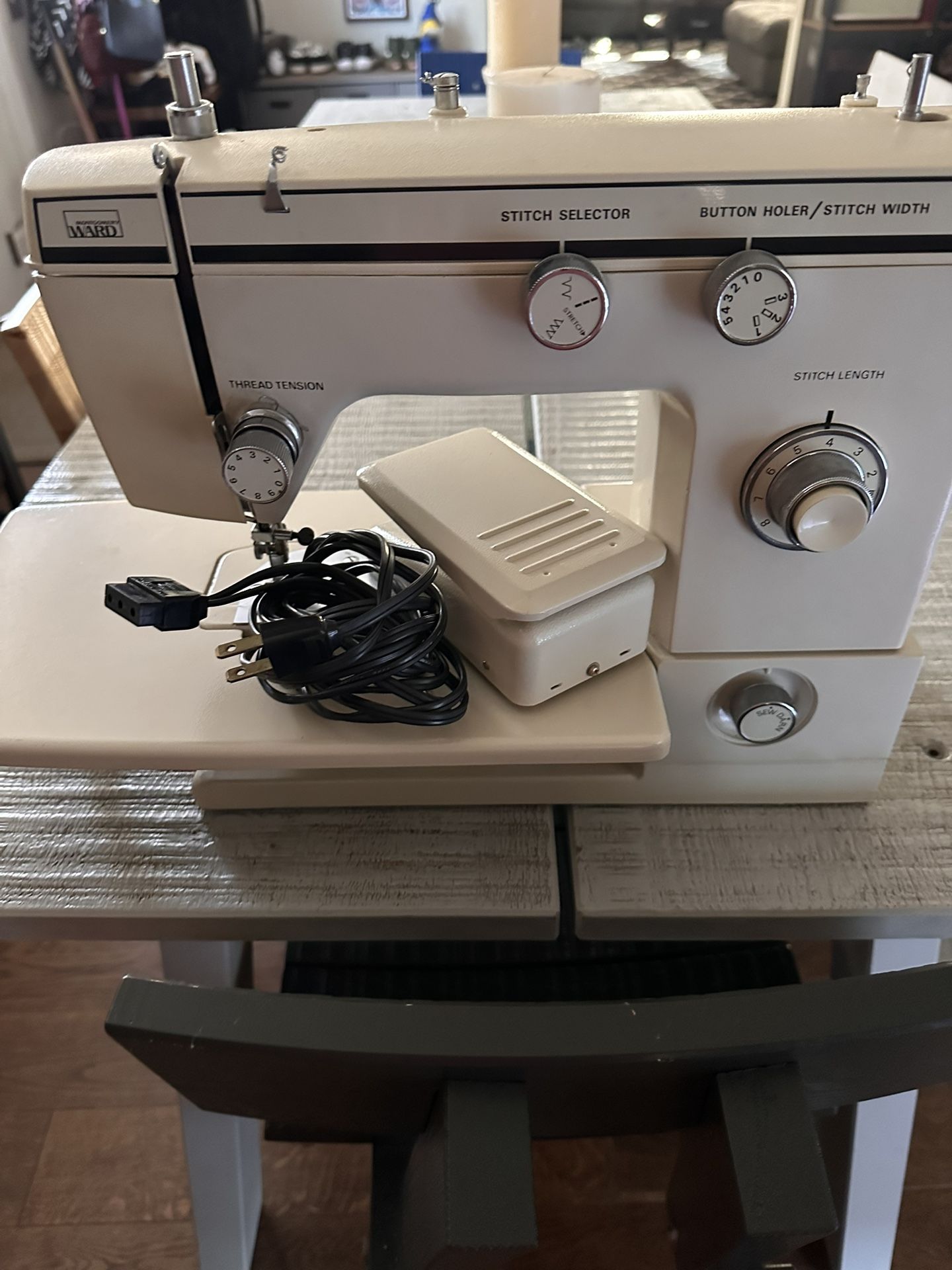 Montgomery Ward Sewing Machinr