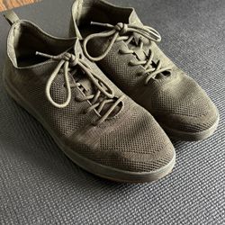 Perry Ellis Tread Sneaker - Size M10