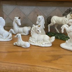 7 Porcelain unicorns 🦄 