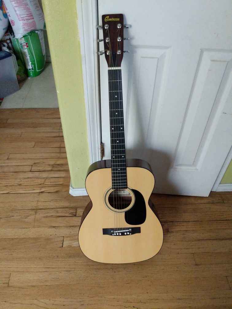 Contessa Acoustic Guitar