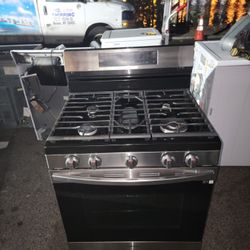 Samsung Stove With Air Fryer Available
