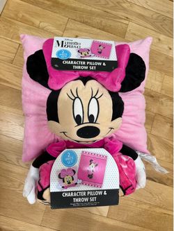 Minnie Mouse Pillow and Throw Blanket