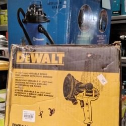 DEWALT 5" (127 mm) VARIABLE SPEED DISC SANDER WITH DUST SHROUD