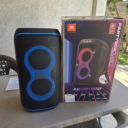 JBL Partybox 120 With Wireless Microphone