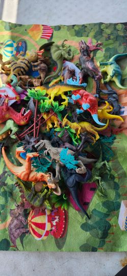 Dinosaurs with playmat