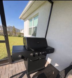 Members only propane grill