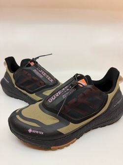 Adidas Ultraboost 22 Gore-Tex-All-Weather Running Shoes- Size 11- Excellent Condition