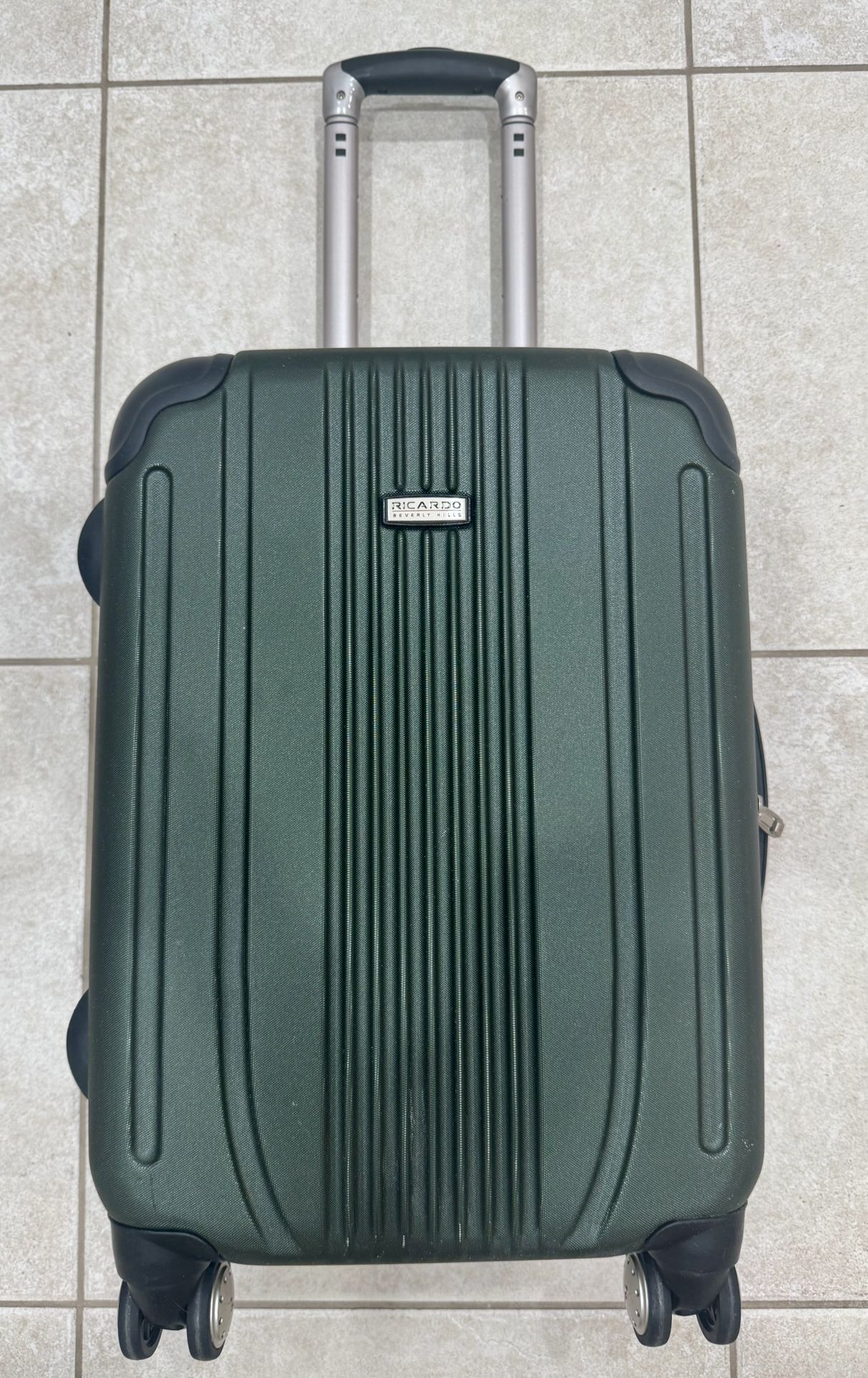 Hard Shell Expandable Carry On Suitcase Dark Green - EXC