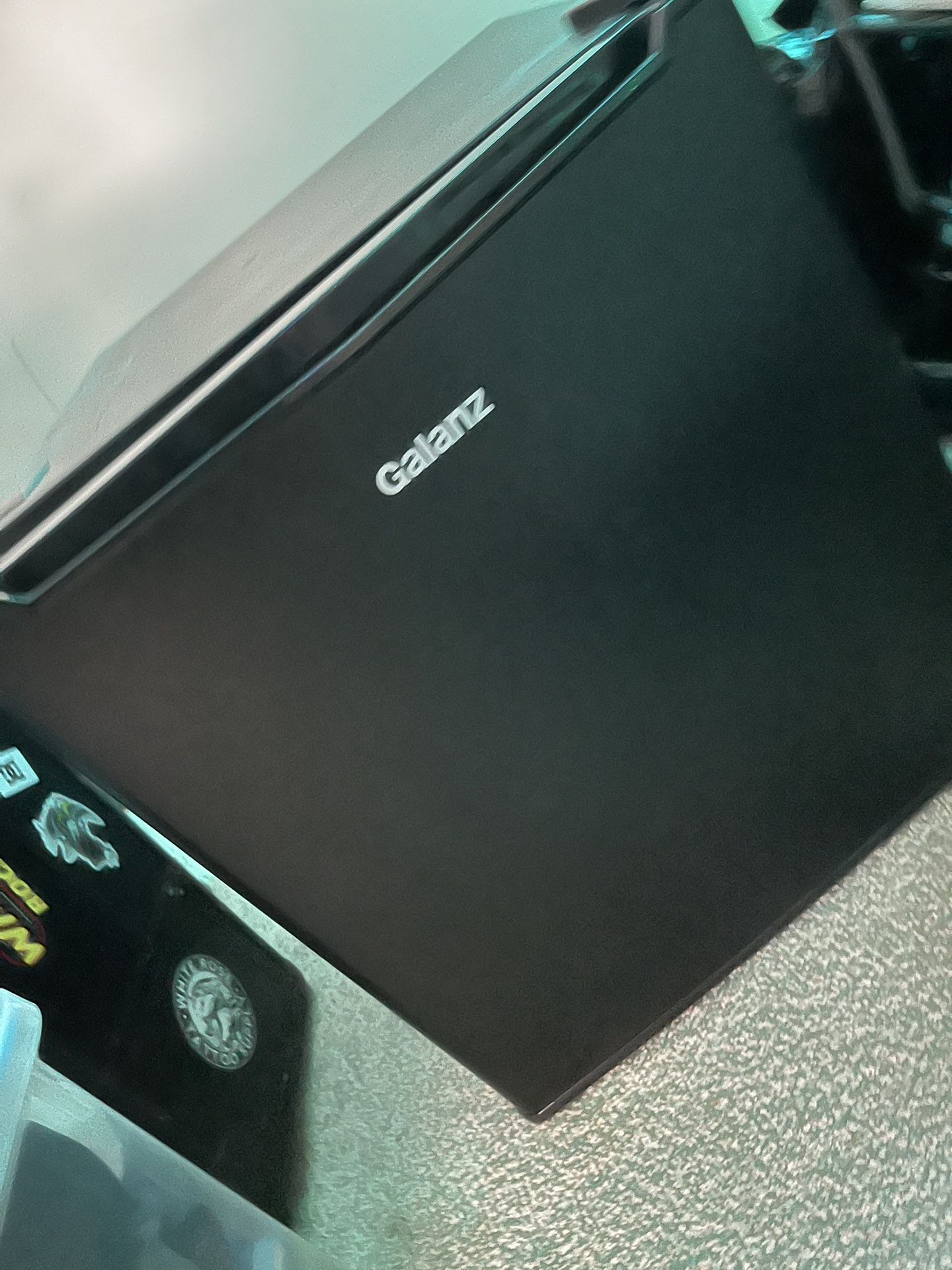 1.7 Cu Ft Mini Fridge