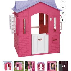 Vendo casita de juegos y cocina usada Excelente Condición.