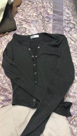 Black cropped long sleeve