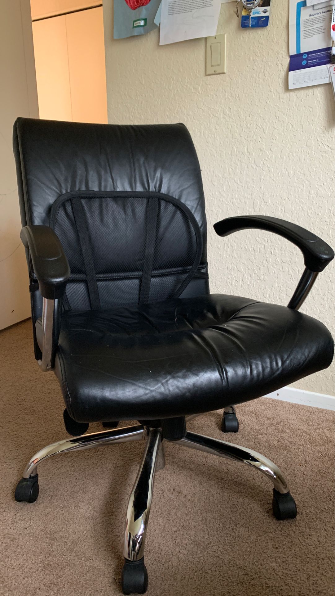 Office Chair (rotating)