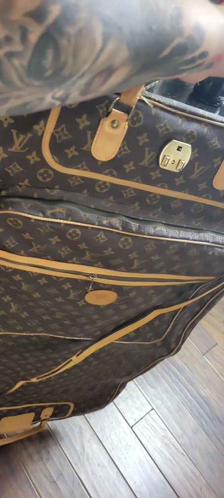 Louis Vuitton Vintage, AUTHENTIC LV Garment Bag In Excellent