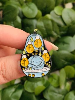 Winter Lover Enamel Pin
