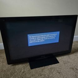 46" Panasonic Tv ( No Smart )