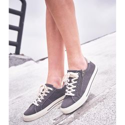 Taos Z SOUL
Distressed Sneakers,
Graphite,
Distressed, SIZE 8