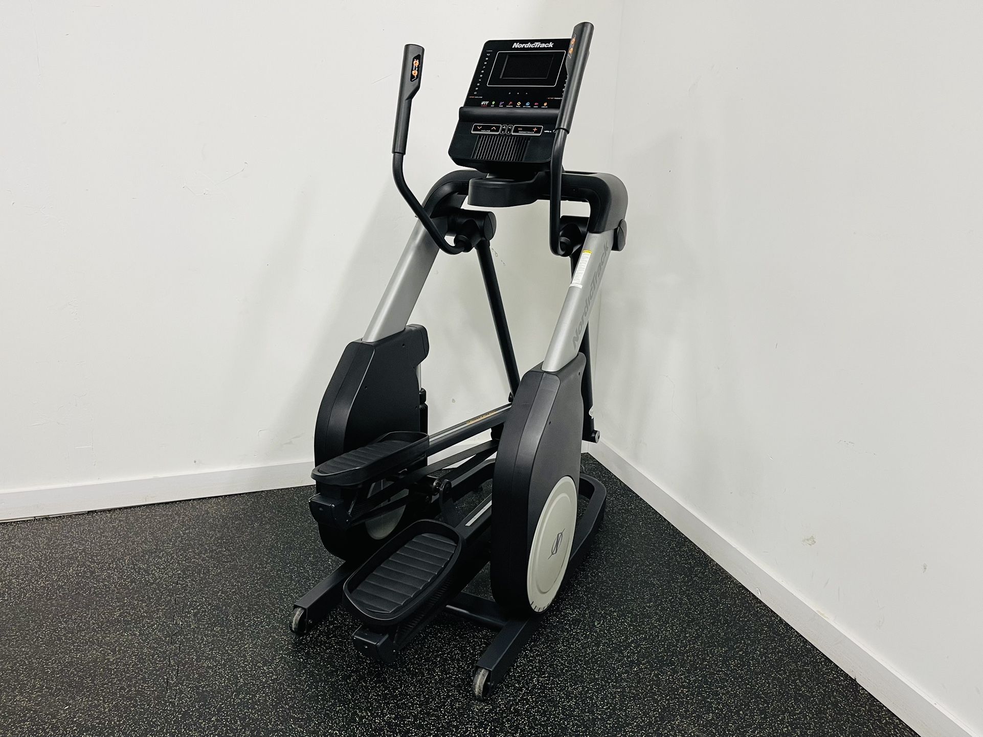 Nordictrack Strider - FS7i - Elliptical - Gym Equipment