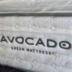 King Size Mattress And Adjustable Base 