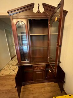 Cabinet and hutchet