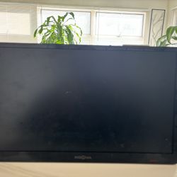 13 Inch  INSIGNIA" LED TV Televisor LED MODEL No./Modelo:NS-19E310NA15