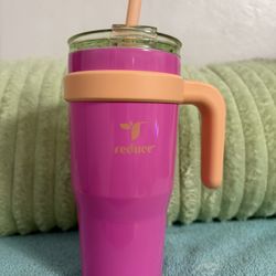 TUMBLER CUP GOOD CONDITION $4