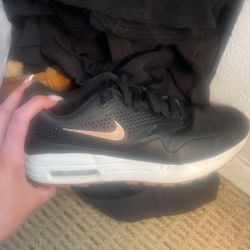 Nike Womens Golf Shoe Size 7 ✨