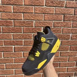 Jordan 4 “THUNDER YELLOW” $225