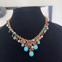 Beaded Necklace With Gold Tone 
