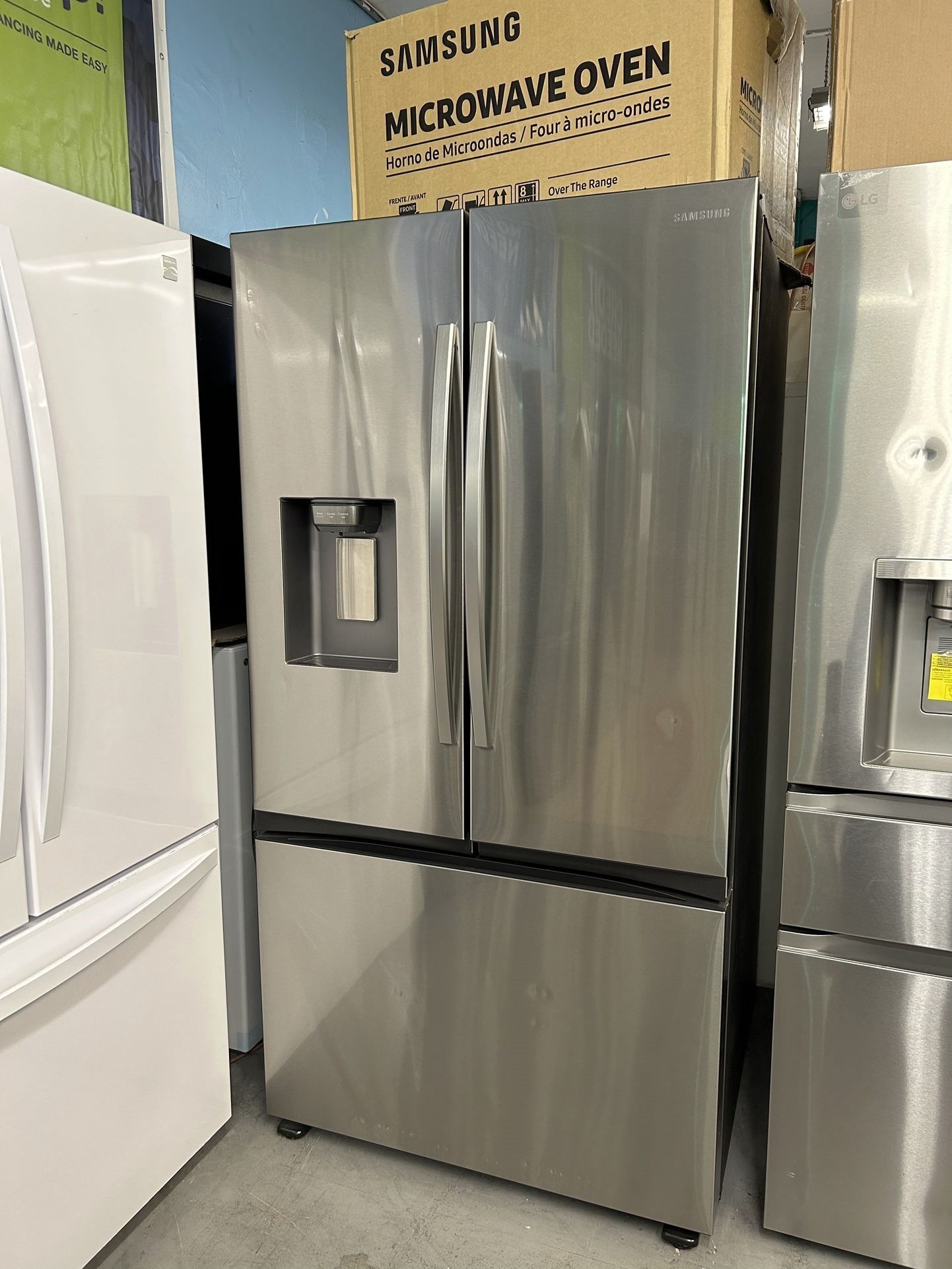 Samsung 32 cu. ft. Mega Capacity 3 Door French Door Refrigerator