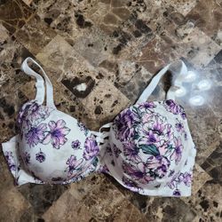 Torrid White Bra Sz 38D