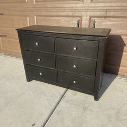 (6) Drawer Wood Dresser Black 