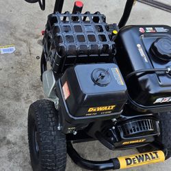 4400 Dewalt Power Washer  Gasolina Y Aseite. 