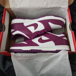 Nike Dunks Low