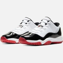 Jordan 11  Mens Size 8