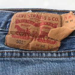 Levi 501’s 34”x32”