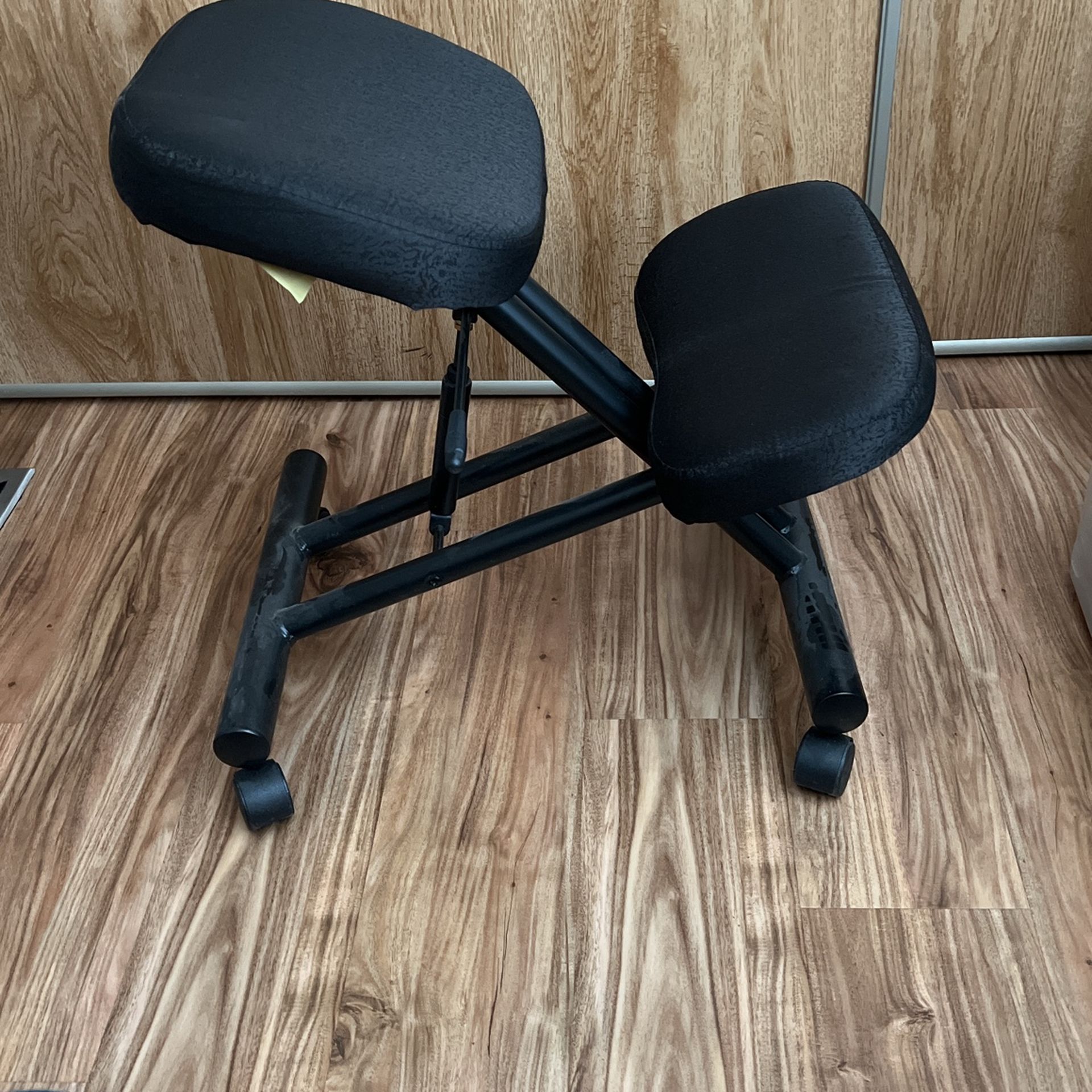 Ergonomics Computer Stool like new