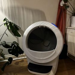 Litter robot 4 Model Cat Robotic automated Litter tray Excellent Condition