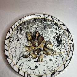 Bradford Plate – Native Harmony (Wolves) / Plato decorativo – Armonía Nativa (lobos) 