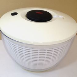 Vintage OXO Salad Spinner Bowl 10" x 6" Diameter Large 