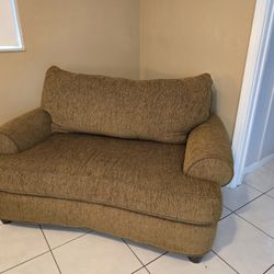 Loveseat/Couch