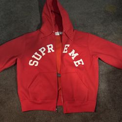 Supreme Hoodie 