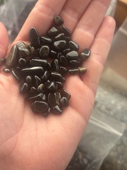 Tumbled polished obsidian