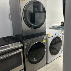 LG Stackable Washer And Gas Dryer 