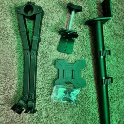 Dual Screen Monitor Mounts. 